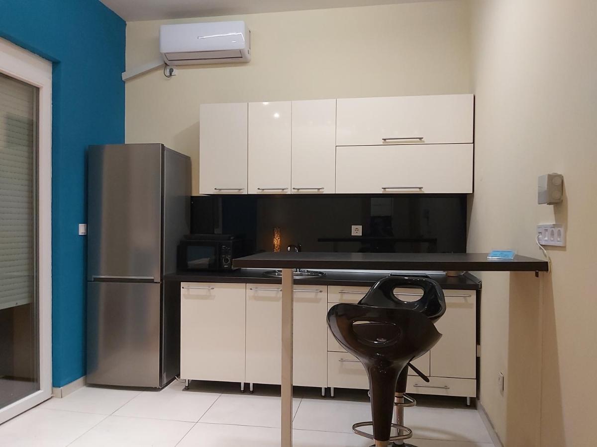 Apartment Nikirent Banja Luka Exteriör bild