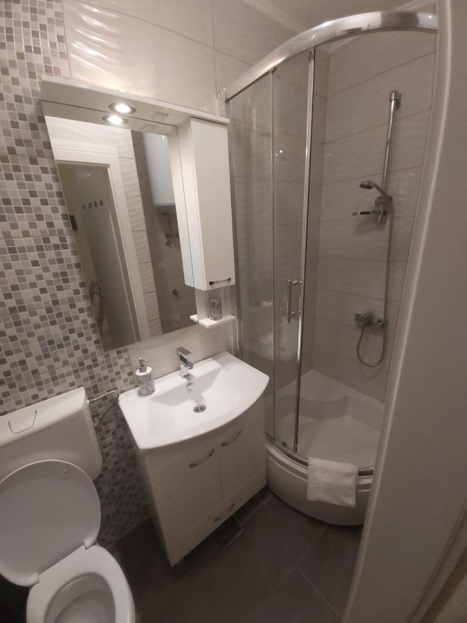Apartment Nikirent Banja Luka Exteriör bild