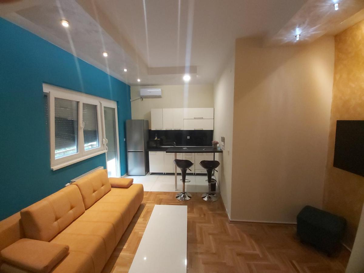 Apartment Nikirent Banja Luka Exteriör bild