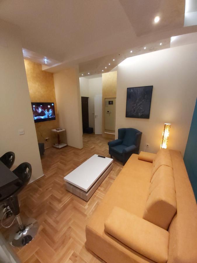 Apartment Nikirent Banja Luka Exteriör bild